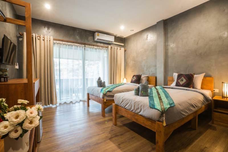 Sriananpura Hotel Csiangmaj Kültér fotó