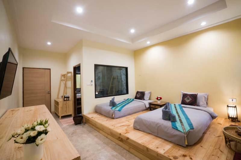 Sriananpura Hotel Csiangmaj Kültér fotó