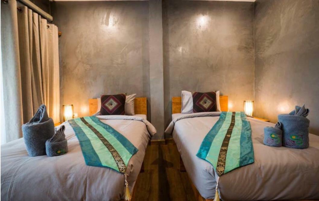 Sriananpura Hotel Csiangmaj Kültér fotó