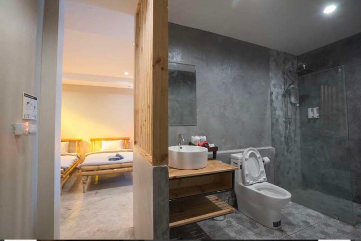 Sriananpura Hotel Csiangmaj Kültér fotó