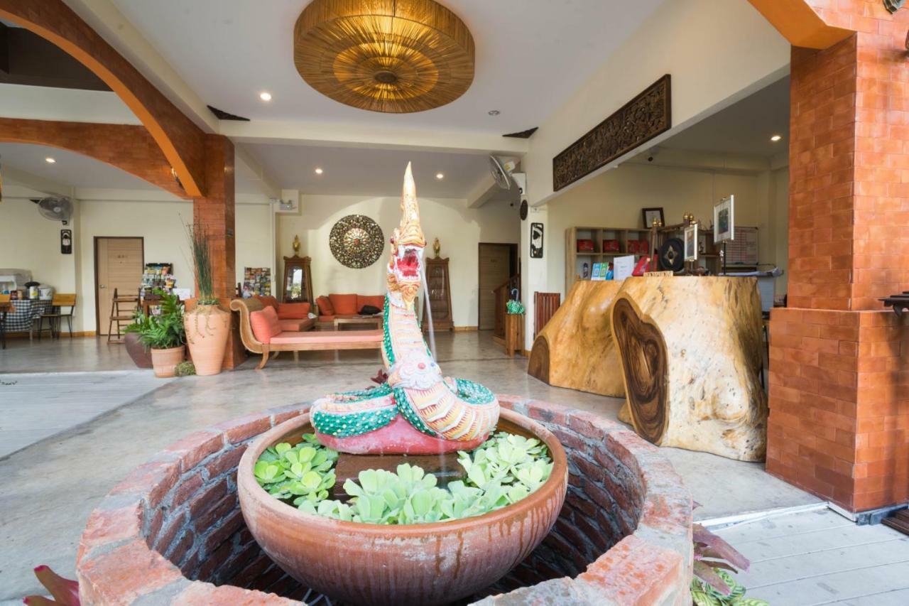 Sriananpura Hotel Csiangmaj Kültér fotó